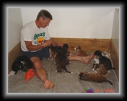 playtime with peter at 3 weeks * 580 x 443 * (45KB)